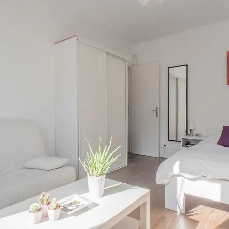 Charming Flat Next To Montparnasse Appartamento